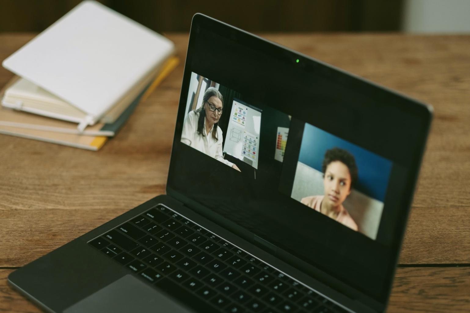 Торговый терминал с открытыми позициями и ордерами